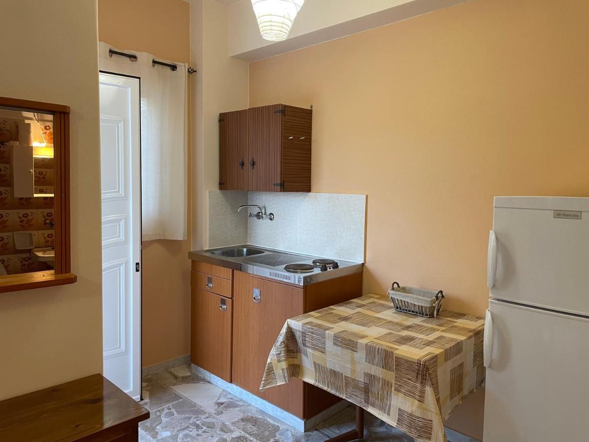 Andreas Studios Svoronata Buitenkant foto